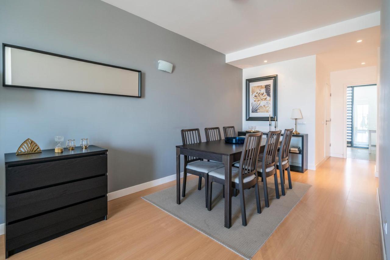 Bright & Spacious 2 Bed Flat 2 Bath W Garage In Marina Lagos