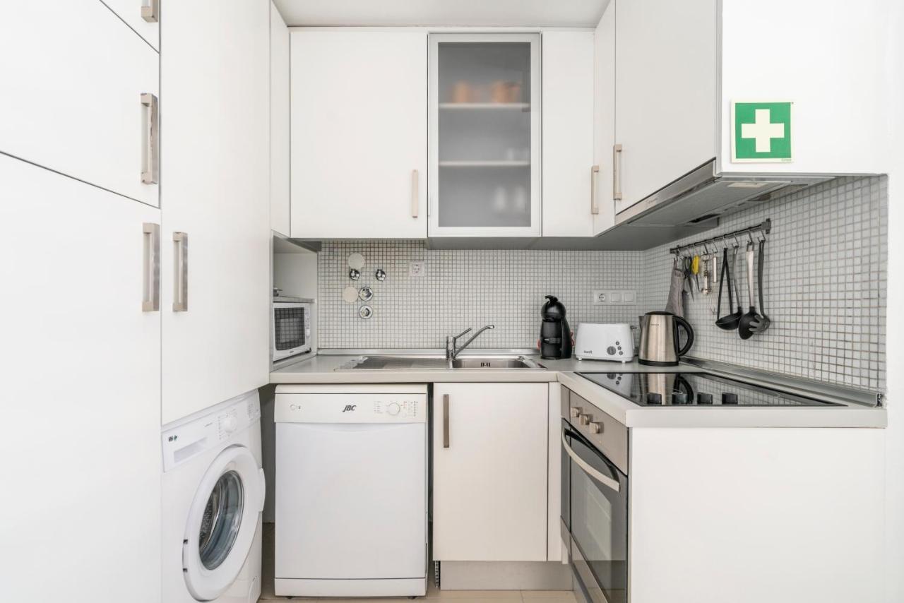 Apartment Bright & Spacious 2 Bed Flat 2 Bath W Garage In Marina Lagos